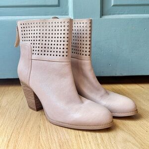 Nine West HippyChic Leather Boots ankle bootie tan boho heel 10